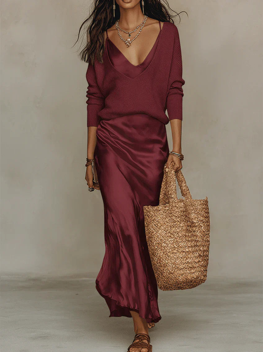 Vestido midi satinado burdeos con parte superior de jersey de cuello en V