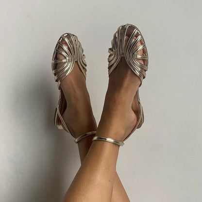 Sandalias Vittoria joya plateadas con pulsera al tobillo y tiras en relieve