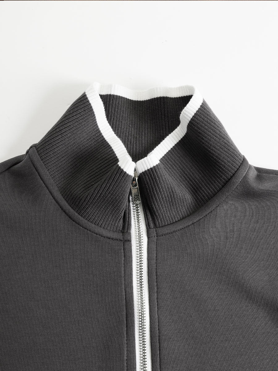 Sudadera gris oscuro de media cremallera con cuello elástico y rayas blancas