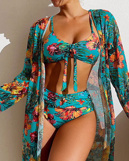 Bikini floral multicolor con falda y kimono turquesa a juego