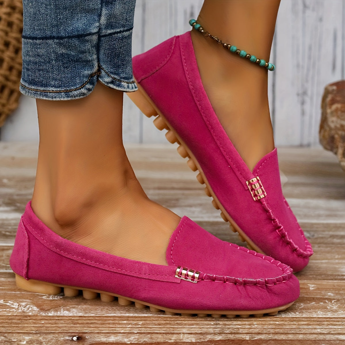 Bailarinas tipo mocasín Kaia de ante fucsia, con suela baja de goma antideslizante