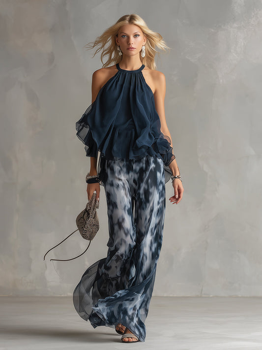 Conjunto de blusa halter con cuello alto y pantalón estampado azul marino