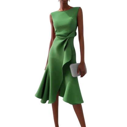 Vestido midi sin mangas verde con drapeado cruzado en la cintura y falda acampanada